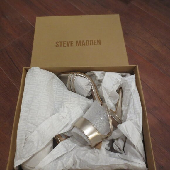 NIB STEVE MADDEN Gold High Heel Sandals - Picture 7 of 8